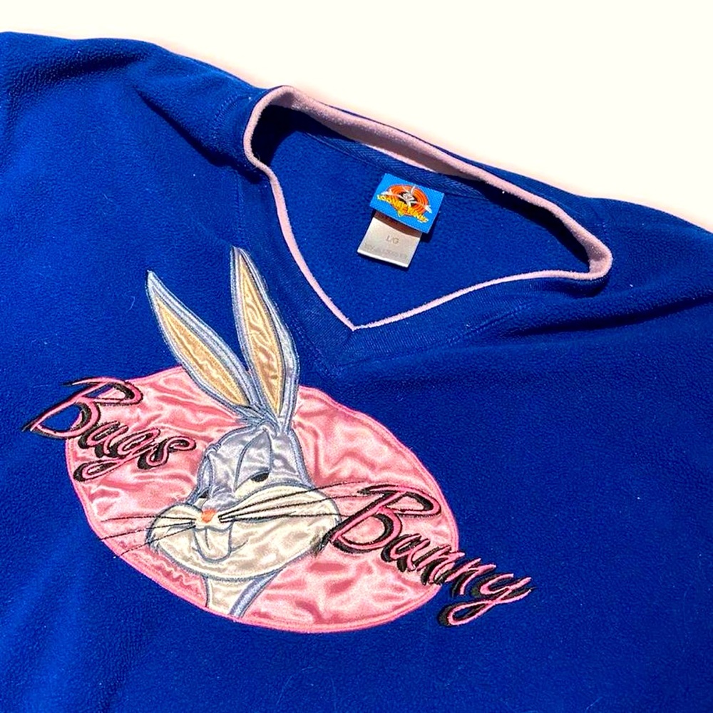 Vintage bugs bunny sweater